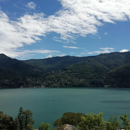 Σπίτι διακοπών Between Mountains And