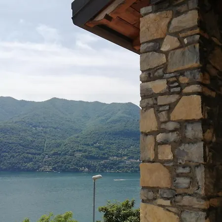Between Mountains And Ferienhaus Carate Urio