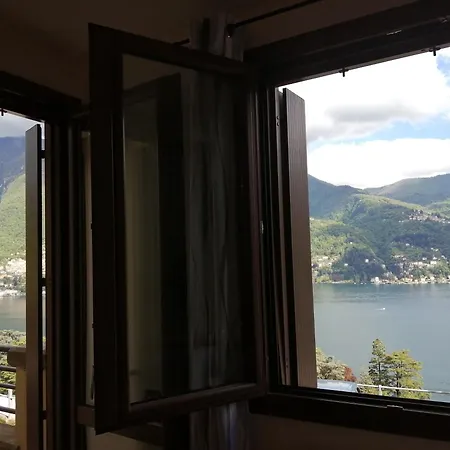 Casa vacanze Between Mountains And Carate Urio