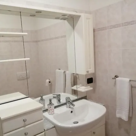 Between Mountains And Casa vacanze