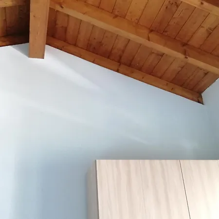 Semesterbostad Between Mountains And Carate Urio